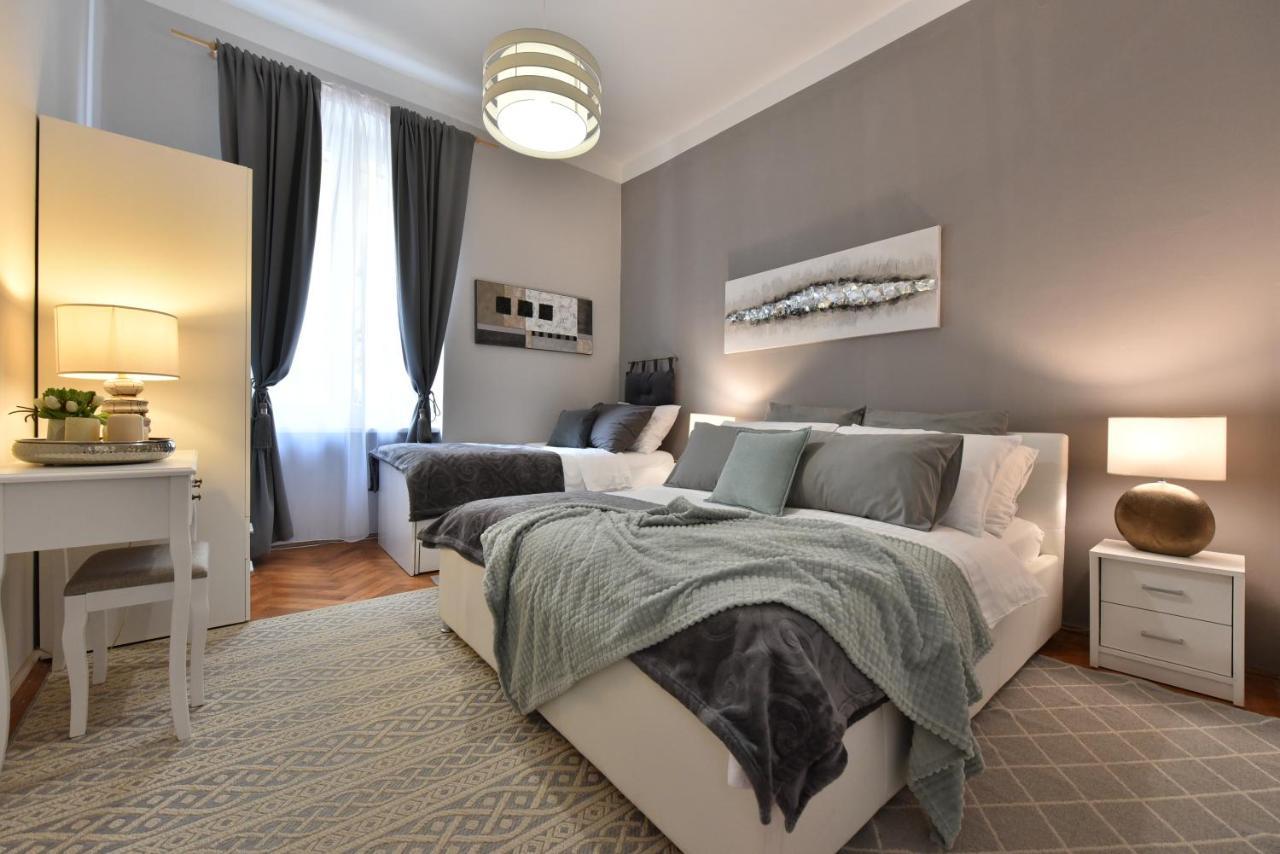 Zadar Center Beach Apartment - Directly On The Sea المظهر الخارجي الصورة