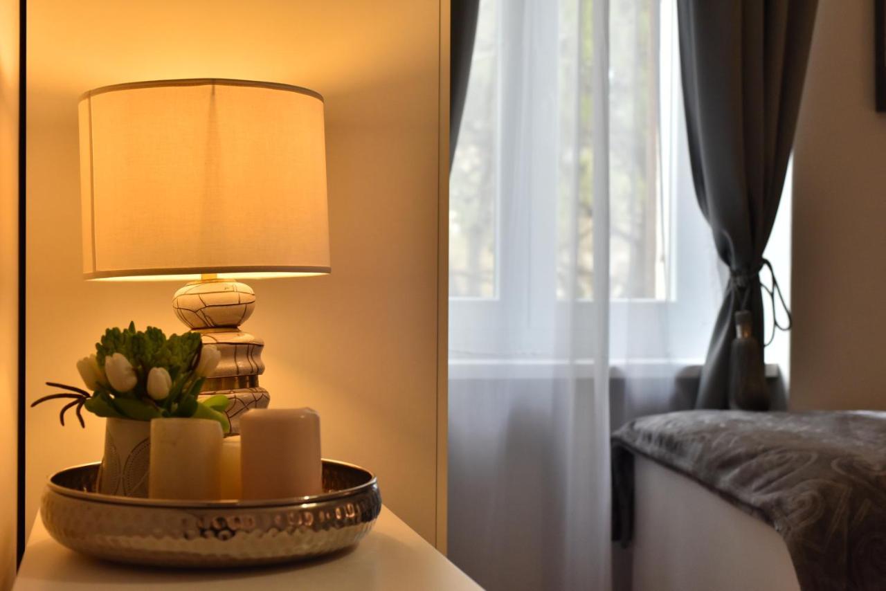 Zadar Center Beach Apartment - Directly On The Sea المظهر الخارجي الصورة