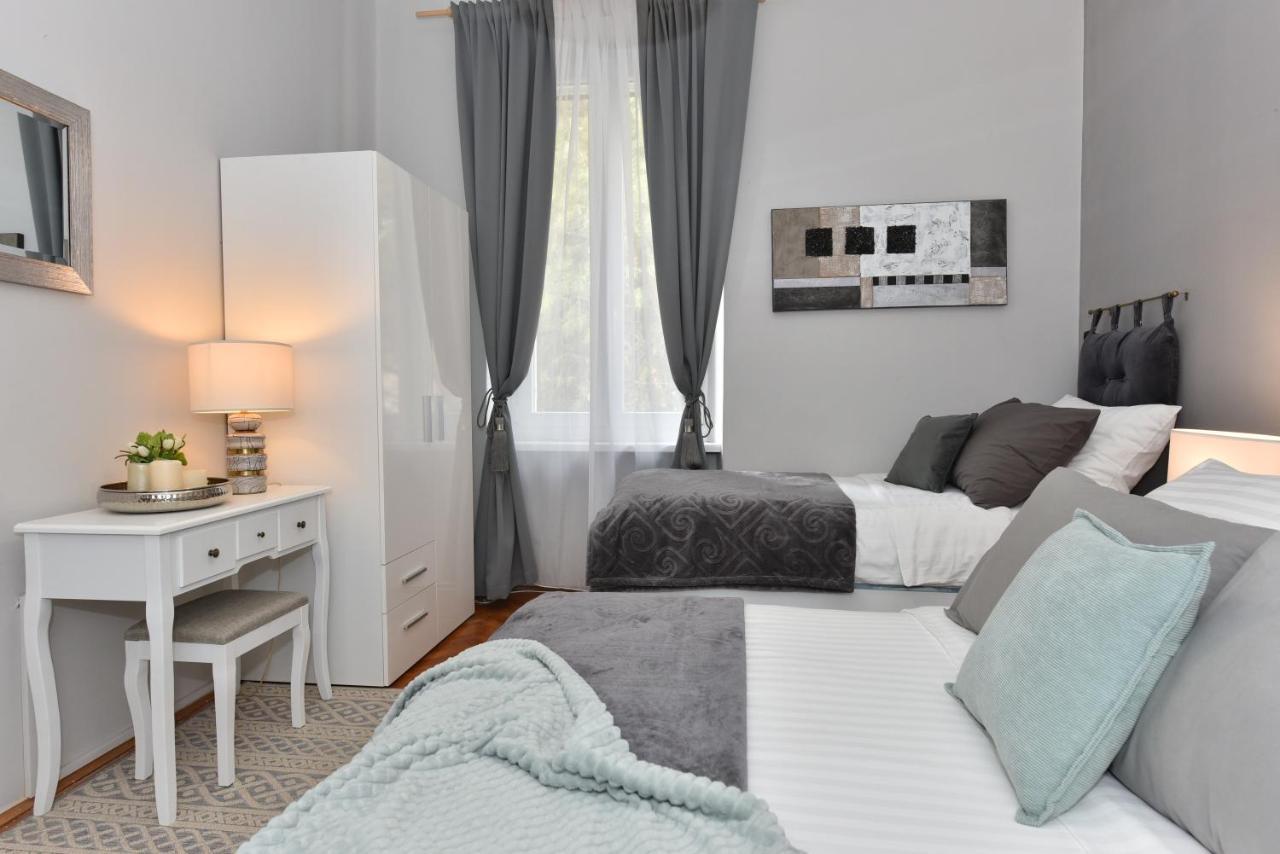 Zadar Center Beach Apartment - Directly On The Sea المظهر الخارجي الصورة