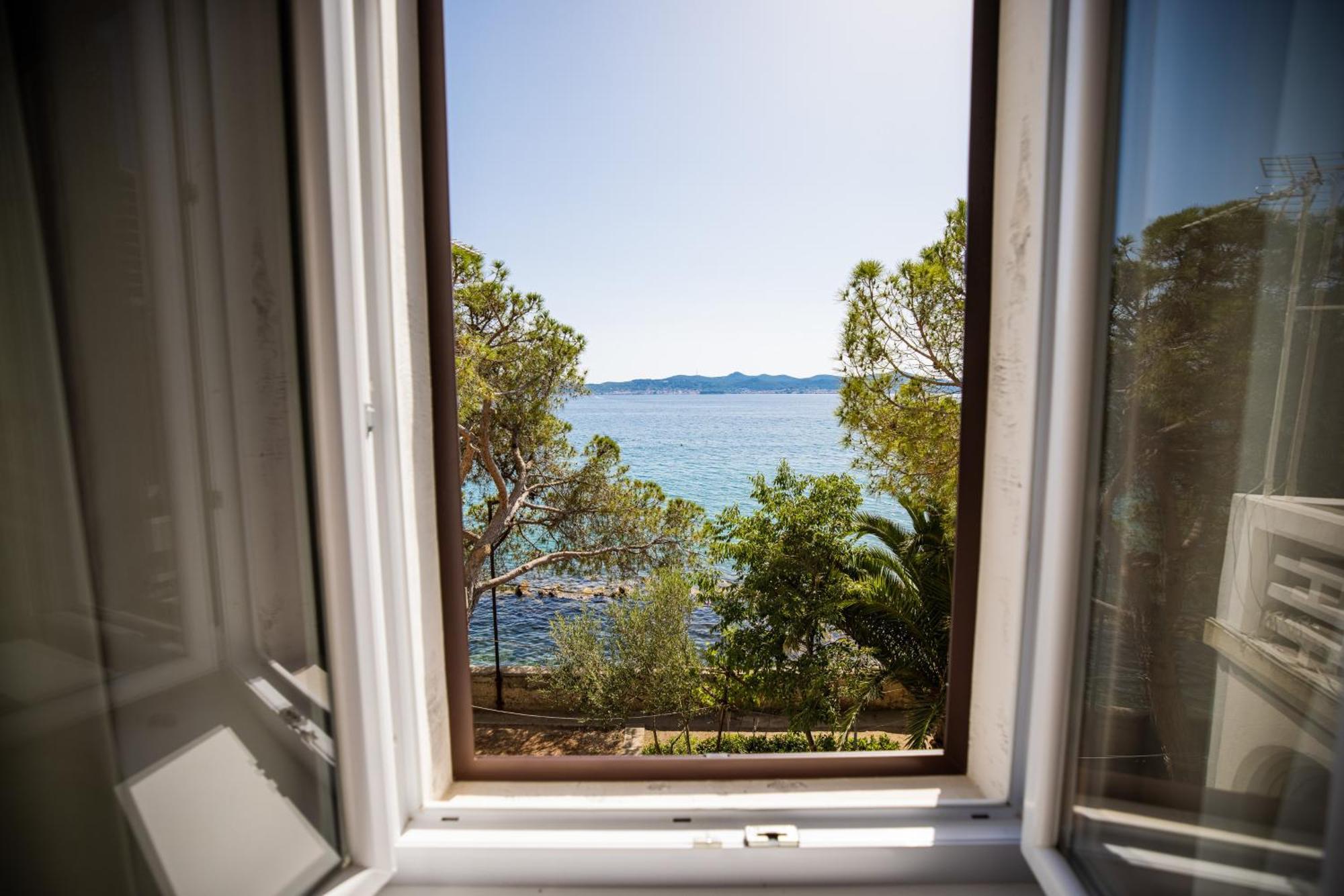 Zadar Center Beach Apartment - Directly On The Sea المظهر الخارجي الصورة